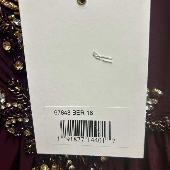 Mac Duggal 67848 NWT FAUX WRAP LONG SLEEVE GOWN W/ APPLIQUÉ DETAIL - Picture 7 of 7